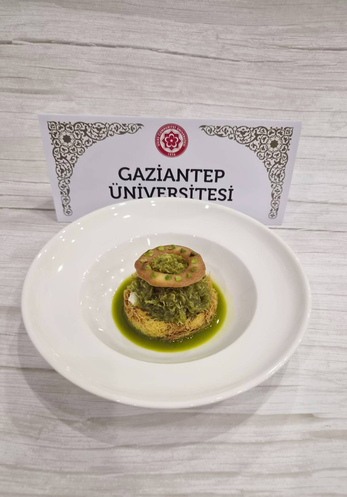 GAÜN’LÜ ÖĞRENCİDEN GASTRONOMİ YARIŞMASINDA BİRİNCİLİK (3)