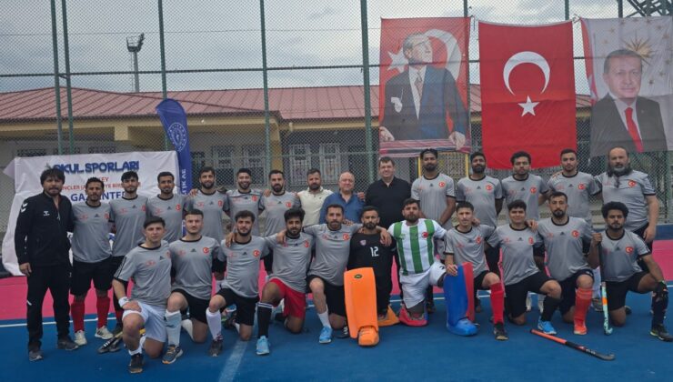 Volkan Grup Hokey Takımı Alanya’ya gidiyor