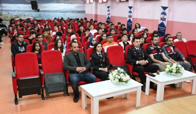 Gaziantep Jandarma Öğrencileri Bilgilendirdi