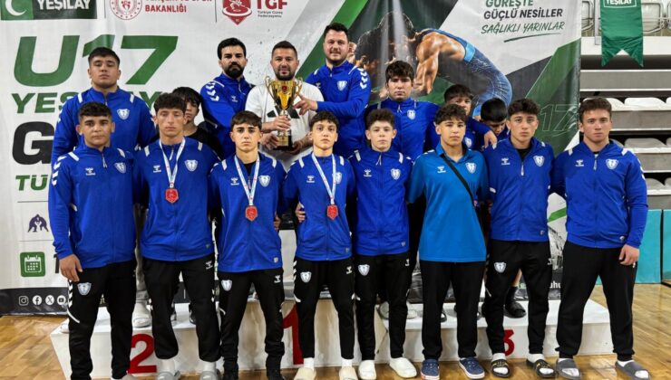 Şahinbeyli Güreşçilerden Gururlandıran Başarı