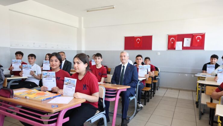 Şahinbey’den Öğrencilere Destek