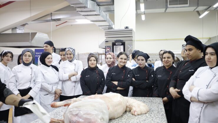 GİBTÜ’de Geleceğin Şefleri Usta İsimle Buluştu