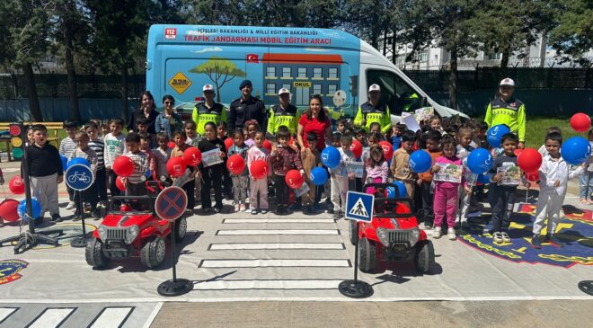 Gaziantep’te Geleceğin Şoförlerine Trafik Eğitimi
