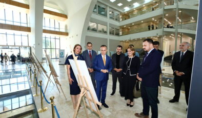 GAÜN’ün 15 Temmuz Sergisi Gaziantep Valiliğinde Açıldı