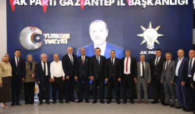 YRP’den istifa eden 25 isim AK Parti’ye takıldı