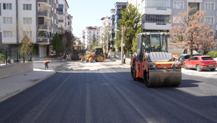 Şehitkamil’de 6 Ayda 165 Bin Ton Asfalt Serildi